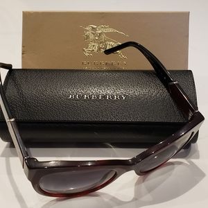 Burberry sun glasses